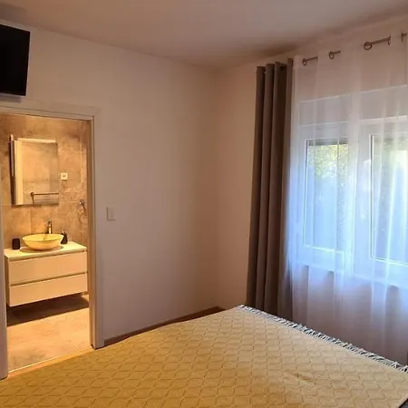 Luxury Apartment Isabel Volosko Exterior photo